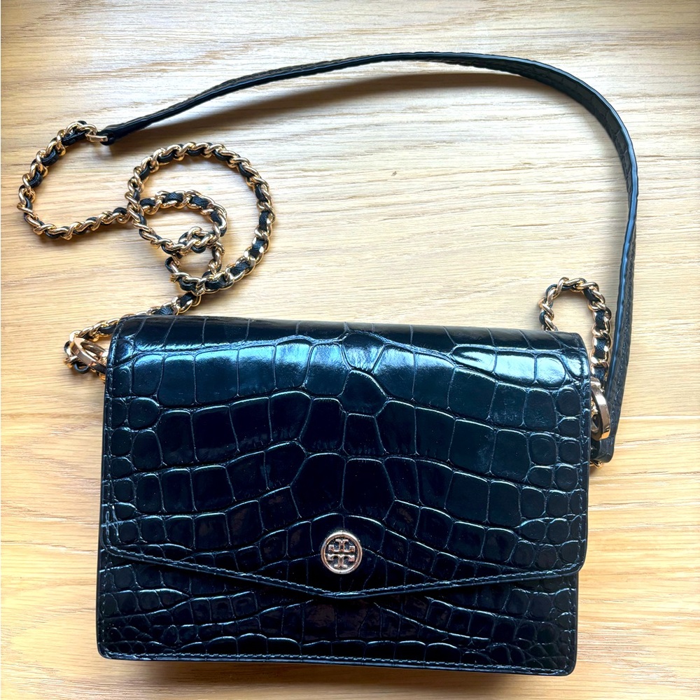 Tory Burch crossbody black and gold detailing